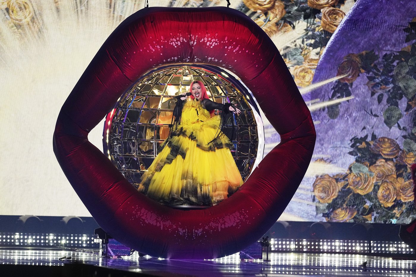 PHOTO COLLECTION: Eurovision Song Contest: Semifinals - Day 2 | iNFOnews.ca