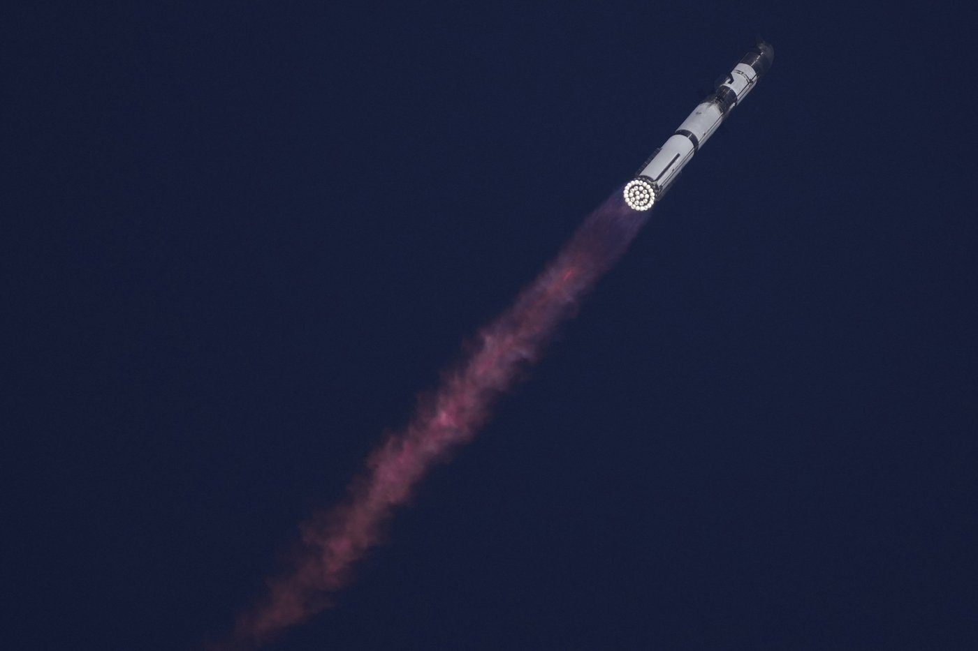 SpaceX launches giant Starship rocket, but aborts attempt to catch booster with mechanical arms | iNFOnews.ca SpaceX launches giant Starship rocket, but aborts attempt to catch booster with mechanical arms | iNFOnews.ca