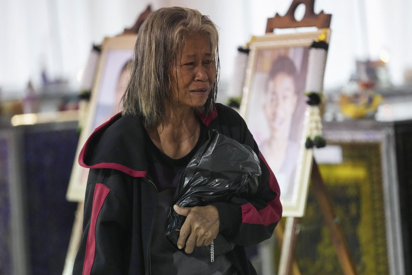 Memories and prayers are shared at a small-town funeral for the victims of horrific Thai bus fire | iNFOnews.ca Memories and prayers are shared at a small-town funeral for the victims of horrific Thai bus fire | iNFOnews.ca