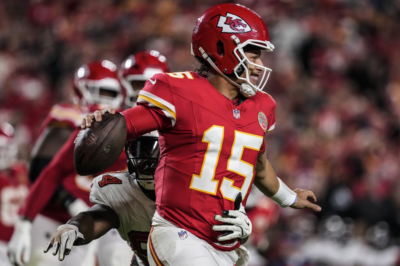 Chiefs' Patrick Mahomes says he's sore but OK after hurting ankle in win over Bucs | iNFOnews.ca Chiefs' Patrick Mahomes says he's sore but OK after hurting ankle in win over Bucs | iNFOnews.ca
