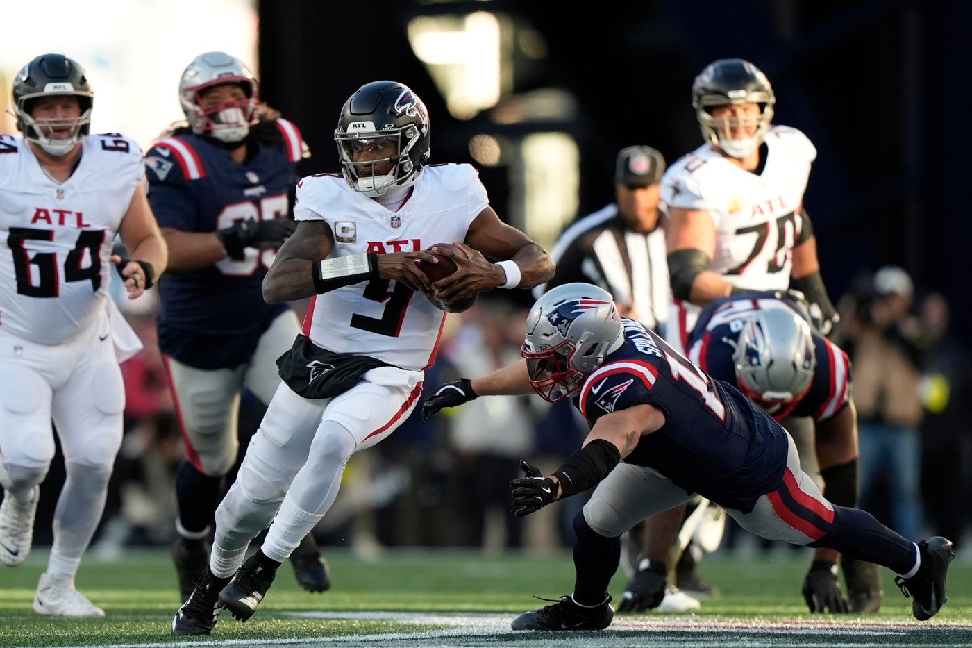 Colts hope to rebound from 2nd loss while the Falcons try to regroup from 3-game skid in Berlin | iNFOnews.ca Colts hope to rebound from 2nd loss while the Falcons try to regroup from 3-game skid in Berlin | iNFOnews.ca