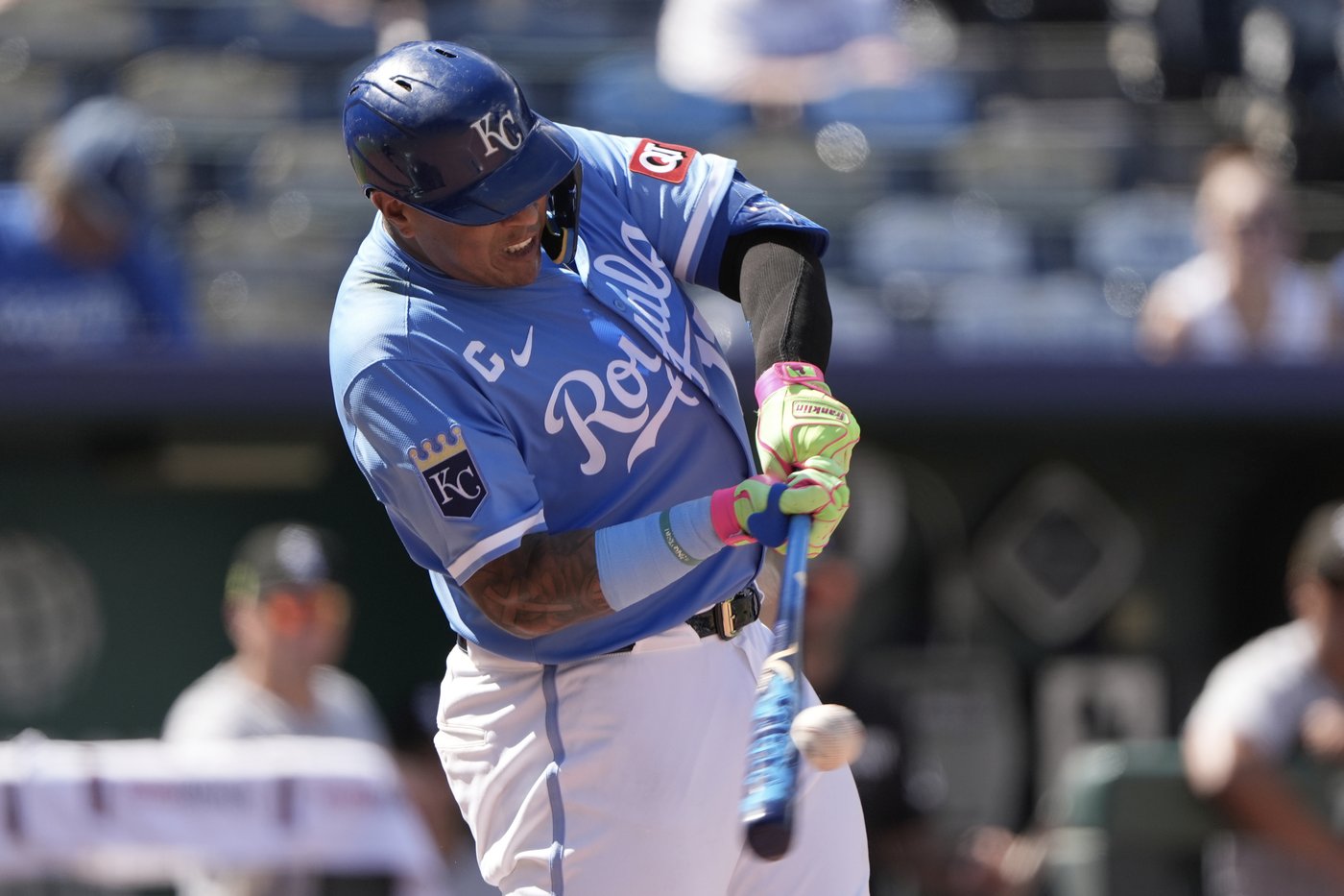 Royals' Salvador Perez out with illness in series opener against Rangers | iNFOnews.ca