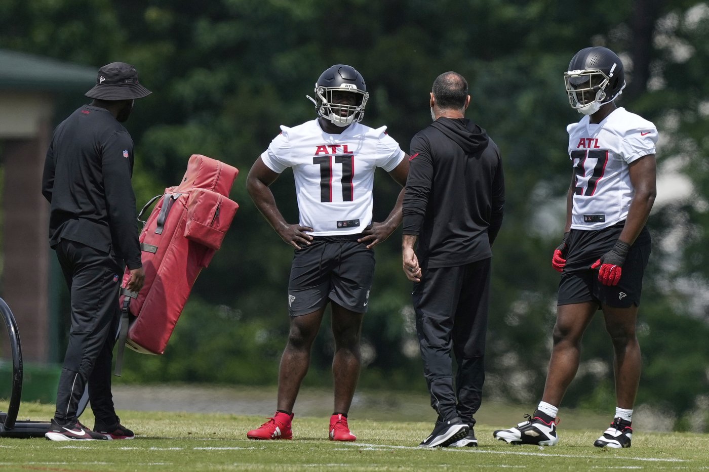 First-round picks Walker and Pearce headline Falcons' rookie minicamp and revamped pass rush | iNFOnews.ca First-round picks Walker and Pearce headline Falcons' rookie minicamp and revamped pass rush | iNFOnews.ca