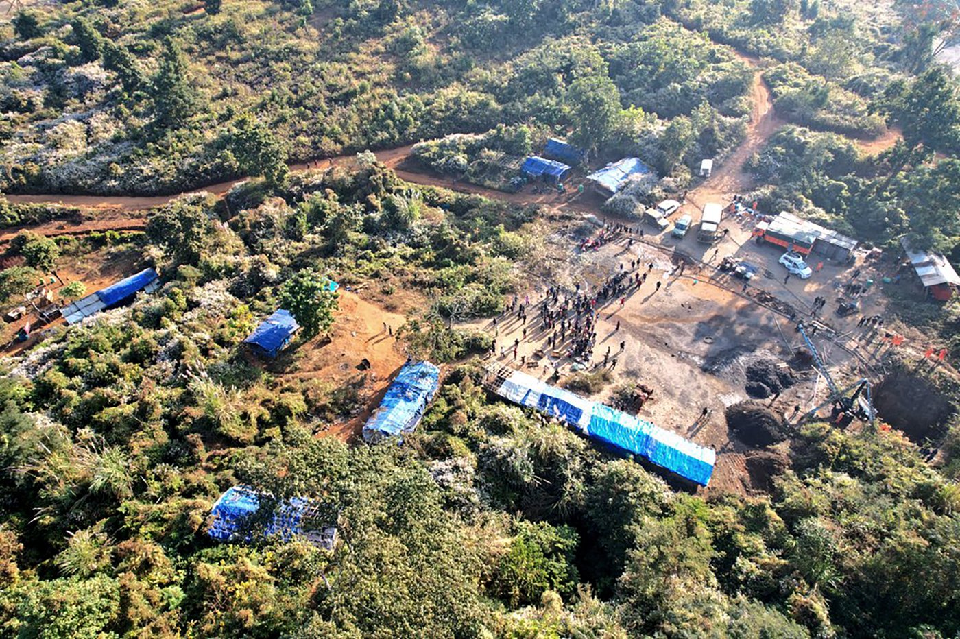 At least 9 miners are trapped in a coal mine in India's northeastern Assam state | iNFOnews.ca At least 9 miners are trapped in a coal mine in India's northeastern Assam state | iNFOnews.ca