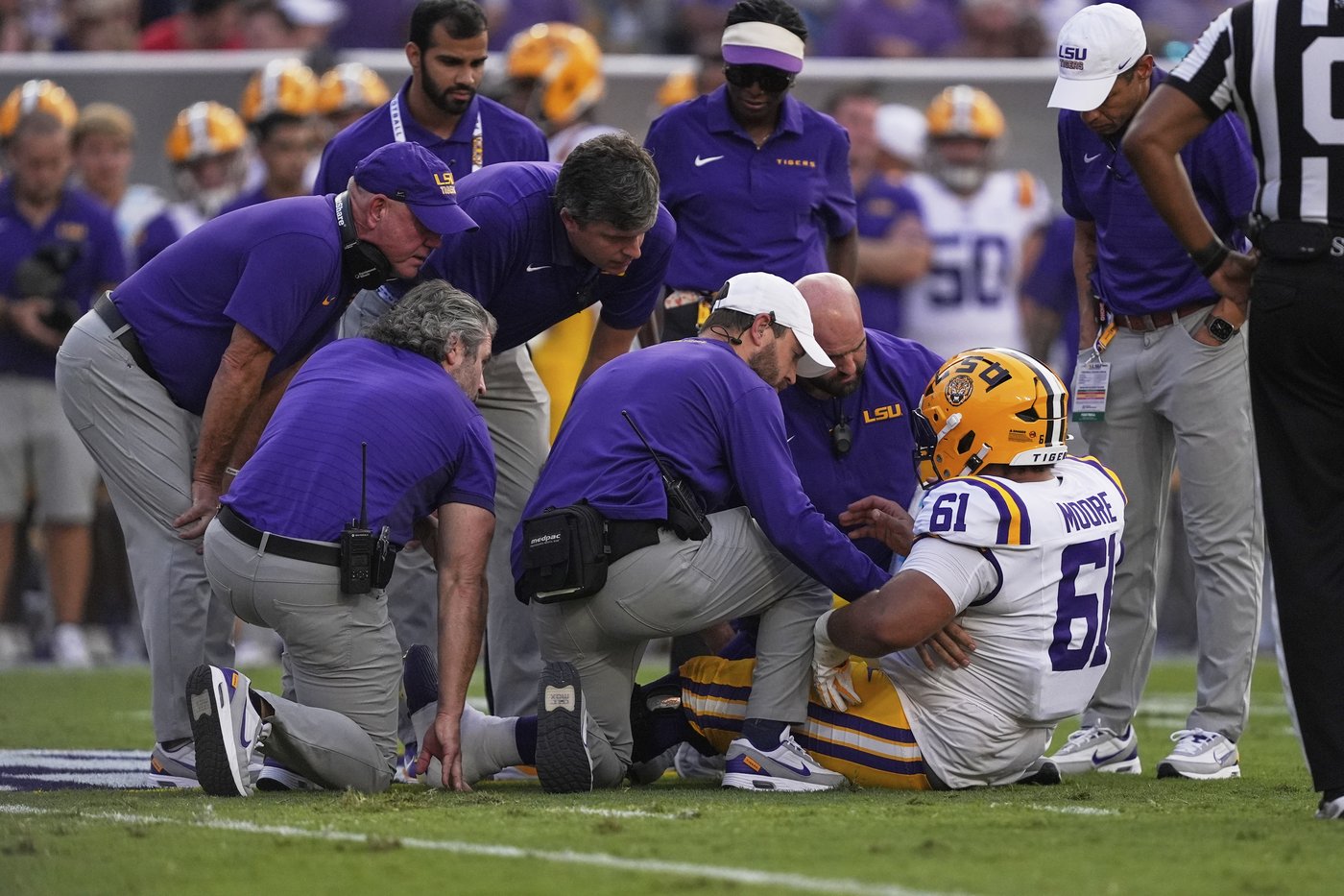LSU center Braelin Moore and tight end Trey'Dez Green are questionable vs. Florida | iNFOnews.ca