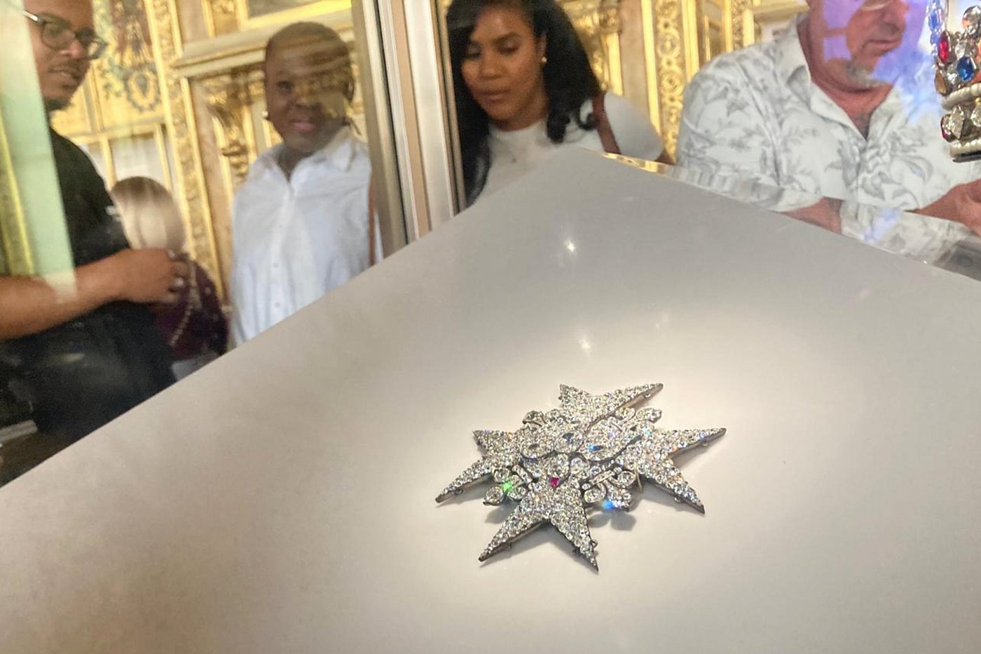 France mourns its stolen crown jewels as their uncomfortable colonial past returns to view | iNFOnews.ca