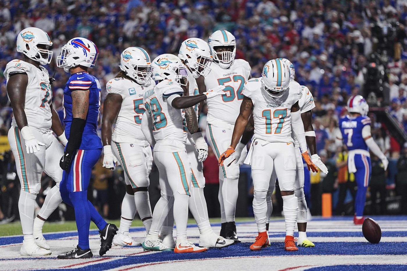 Despite another loss, Dolphins showed fight against the Bills, which could help avoid further spiral | iNFOnews.ca