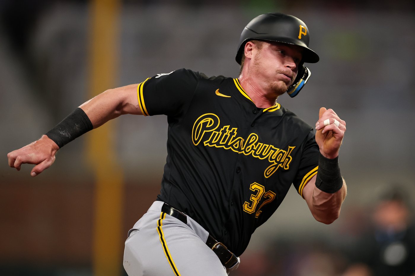 Spencer Horwitz hits 2 HRs, drives in 4 runs as Pirates beat Braves 9-3 | iNFOnews.ca