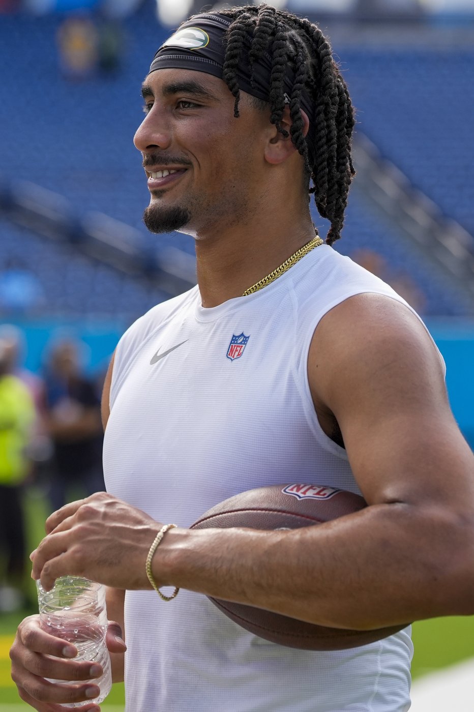 Love says his knee is improving as Packers remain mum on QB's availability for Sunday | iNFOnews.ca Love says his knee is improving as Packers remain mum on QB's availability for Sunday | iNFOnews.ca