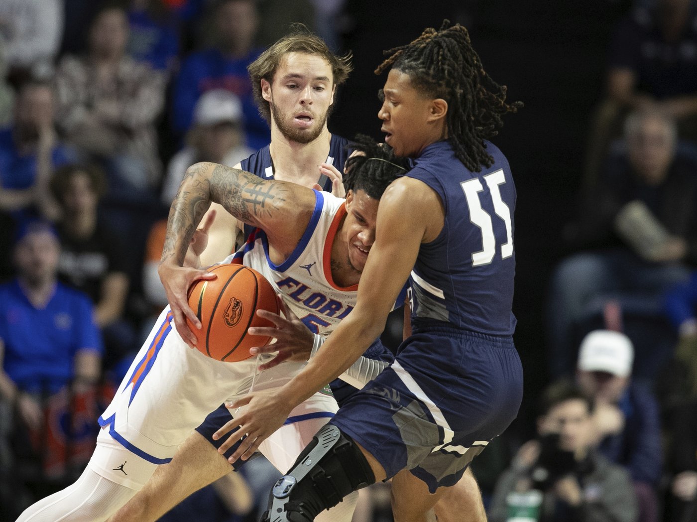 Richard scores a career-high 26 and helps No. 7 Florida beat UNF 99-45 to reach 12-0 | iNFOnews.ca