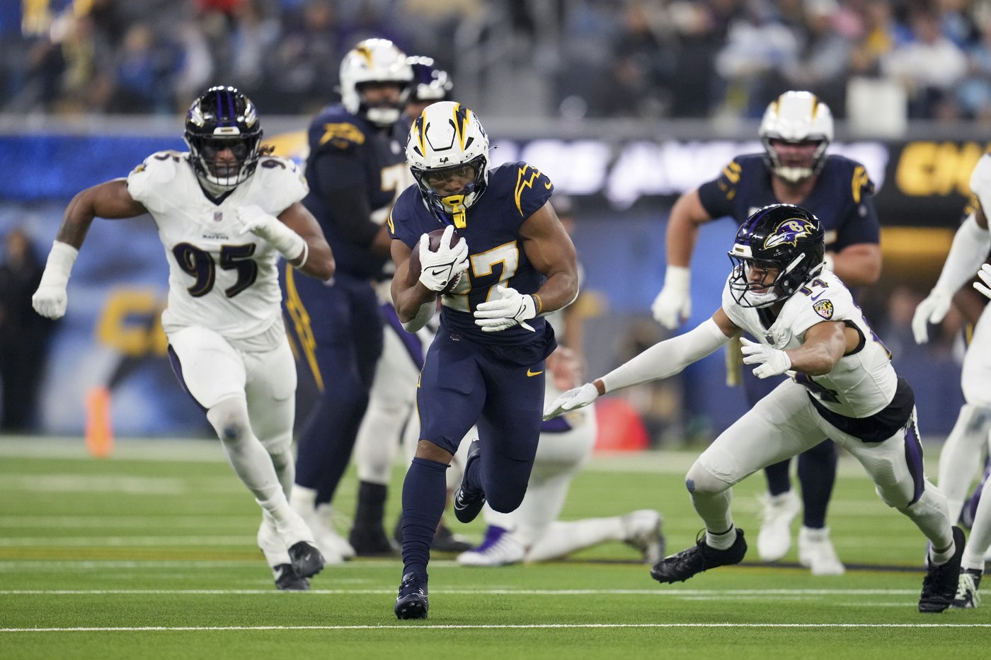 Chargers will be without top RB Dobbins and could lean on QB Herbert against Falcons | iNFOnews.ca Chargers will be without top RB Dobbins and could lean on QB Herbert against Falcons | iNFOnews.ca