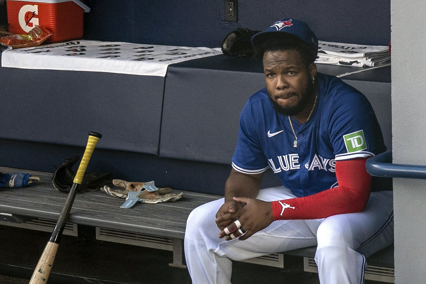 Guerrero's approaching his Tuesday deadline for a long-term contract with Blue Jays | iNFOnews.ca Guerrero's approaching his Tuesday deadline for a long-term contract with Blue Jays | iNFOnews.ca