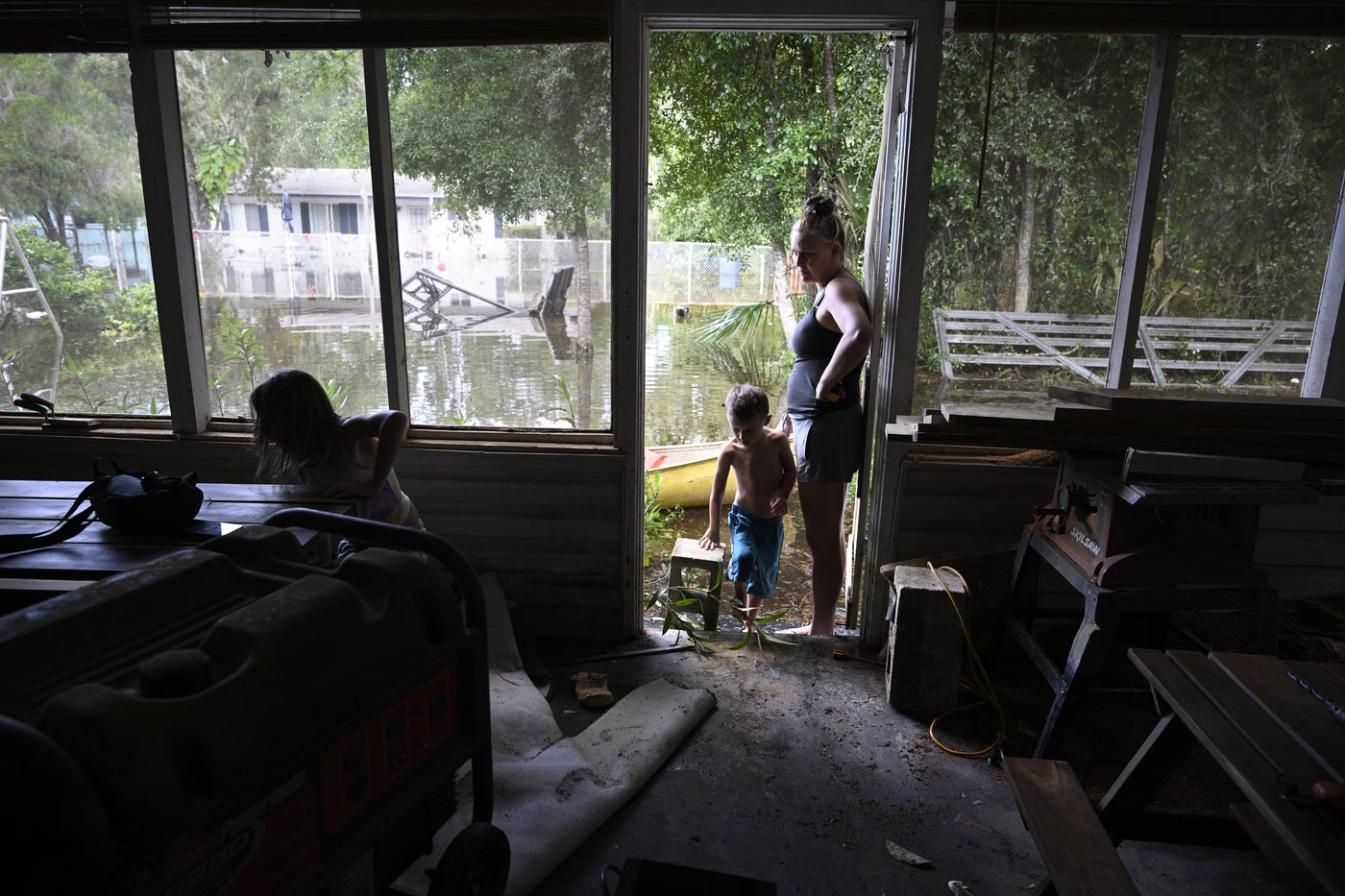Hurricane Helene kills at least 44 and cuts a swath of destruction across the Southeast | iNFOnews.ca Hurricane Helene kills at least 44 and cuts a swath of destruction across the Southeast | iNFOnews.ca
