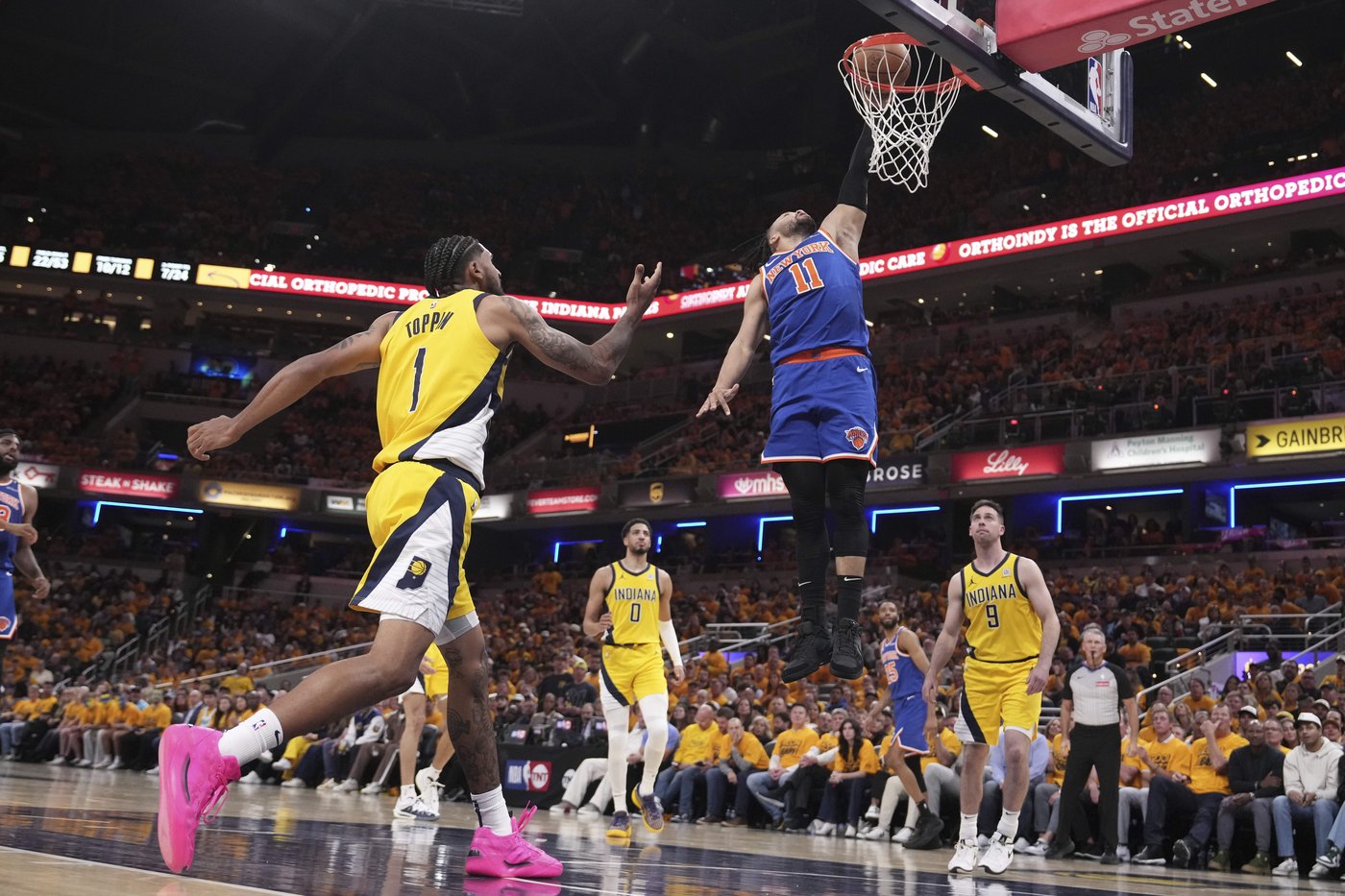 Haliburton, Pacers look to make corrections after 2nd half collapse allows Knicks to get within 2-1 | iNFOnews.ca Haliburton, Pacers look to make corrections after 2nd half collapse allows Knicks to get within 2-1 | iNFOnews.ca