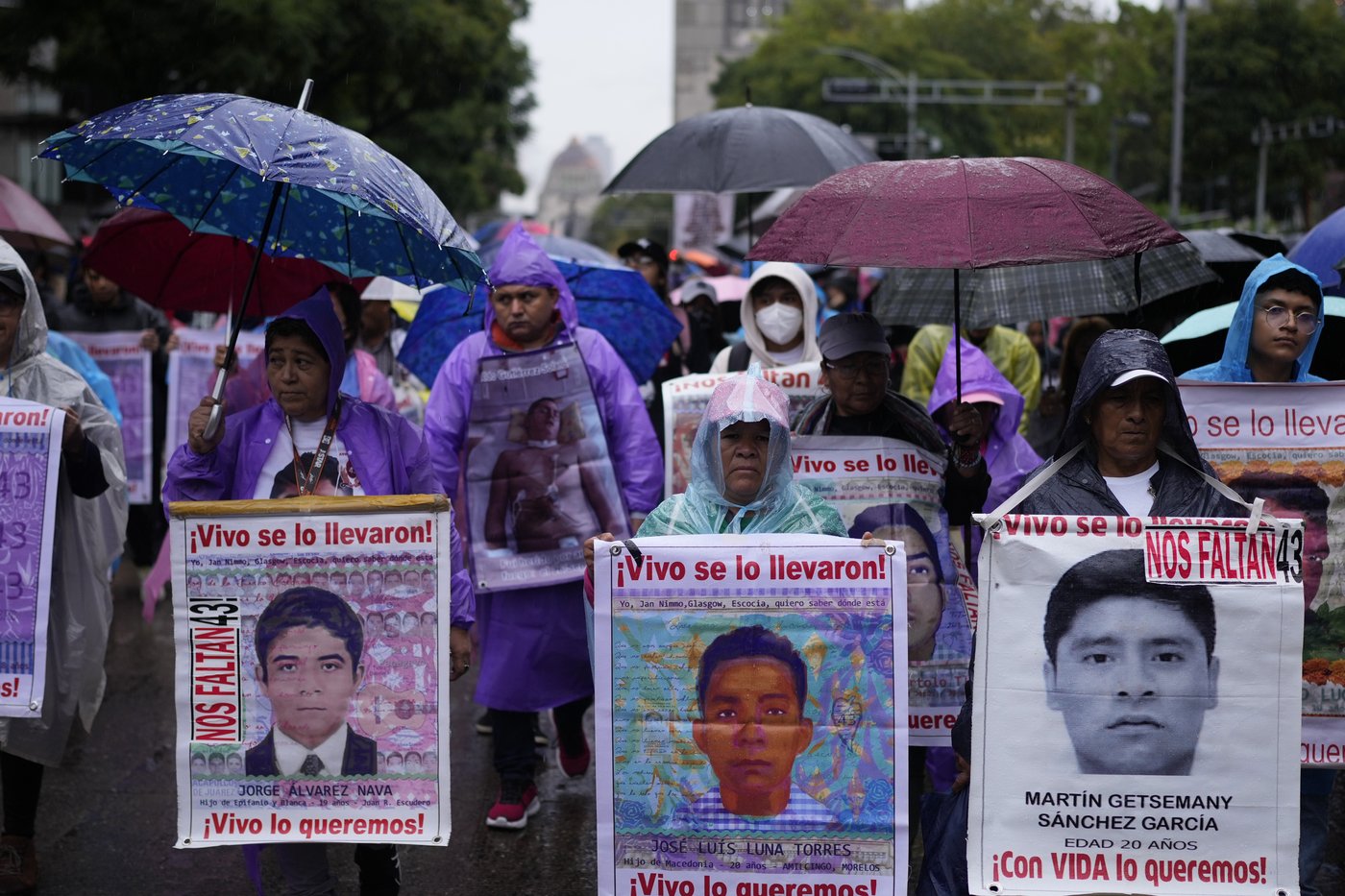 Families of 43 missing students in Mexico are still demanding justice 10 years later | iNFOnews.ca