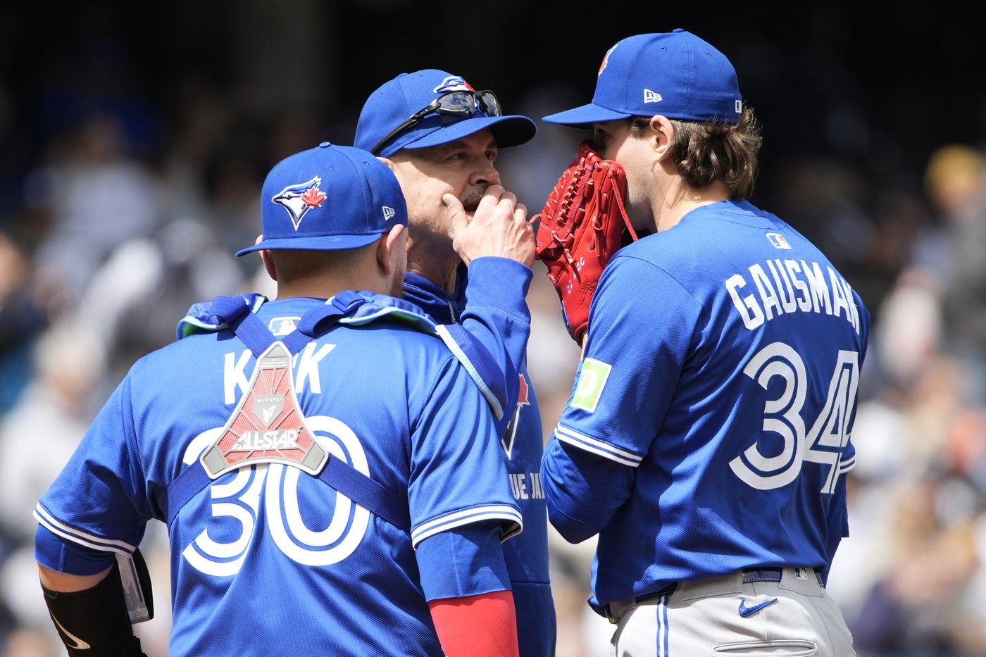 Blue Jays' Gausman ejected after throwing 53 pitches in 6-run 3rd inning of 11-2 loss to Yankees | iNFOnews.ca