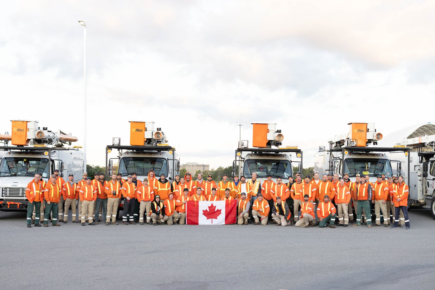 Gruelling days and gratitude for Canadian line workers helping with hurricane outages | iNFOnews.ca Gruelling days and gratitude for Canadian line workers helping with hurricane outages | iNFOnews.ca