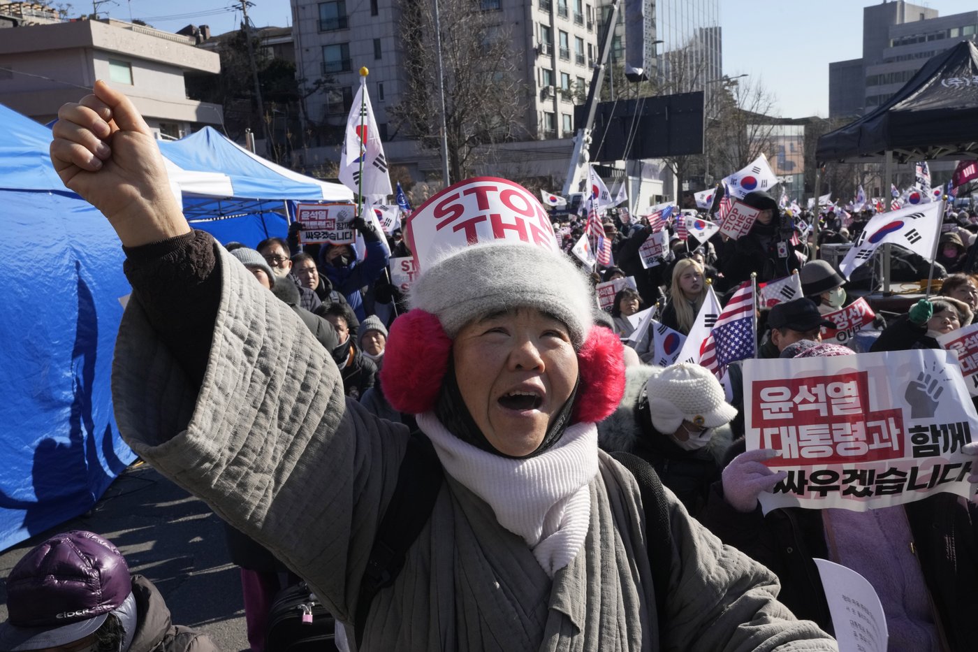 South Korea’s acting leader accepts resignation of presidential security chief | iNFOnews.ca