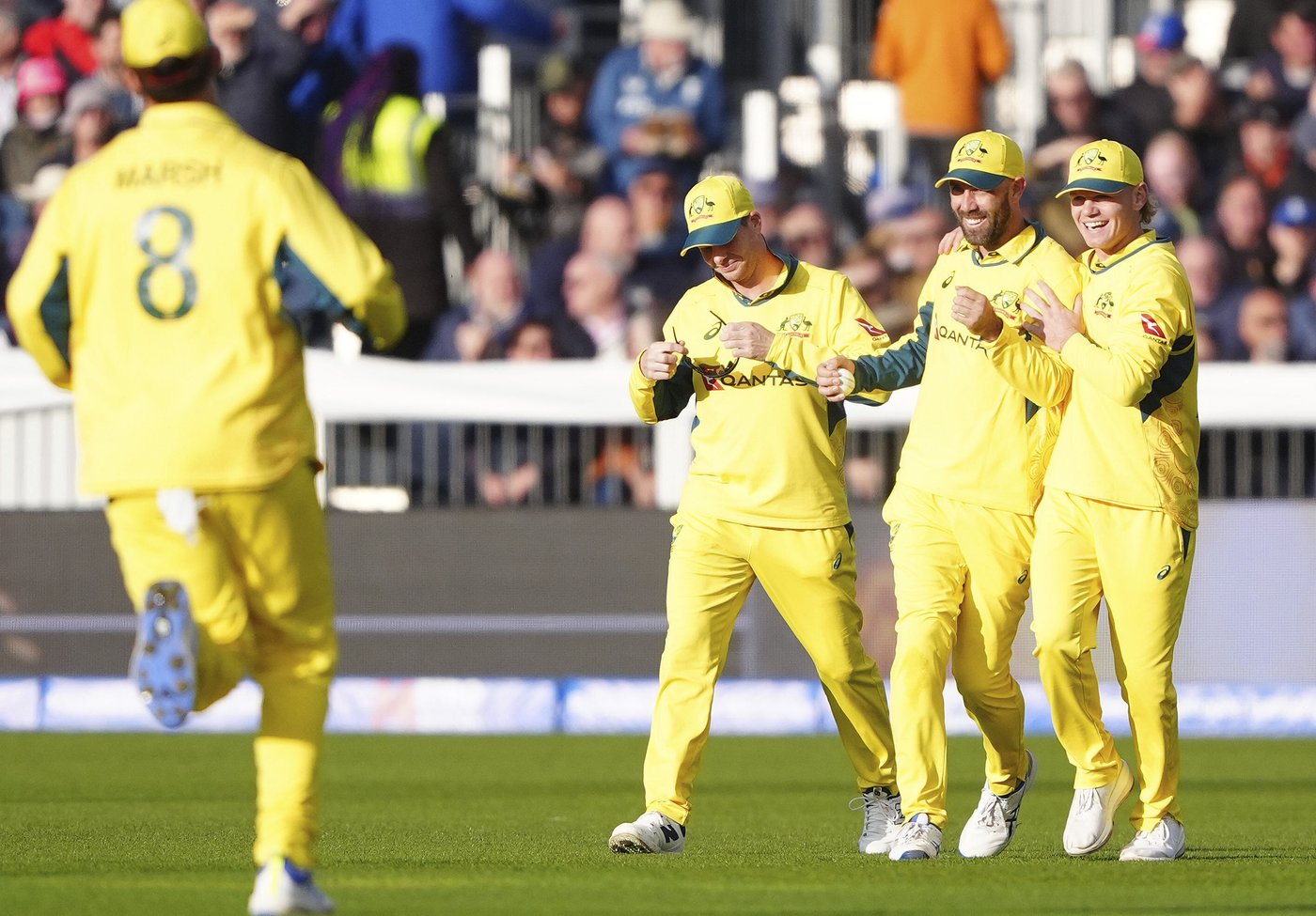 Brook hits century as England keeps ODI series alive by ending Australia's 14-match winning run | iNFOnews.ca Brook hits century as England keeps ODI series alive by ending Australia's 14-match winning run | iNFOnews.ca