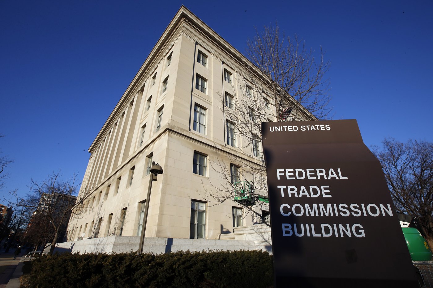 Judge restores Democrat to Federal Trade Commission, ruling her firing by Trump was illegal | iNFOnews.ca Judge restores Democrat to Federal Trade Commission, ruling her firing by Trump was illegal | iNFOnews.ca