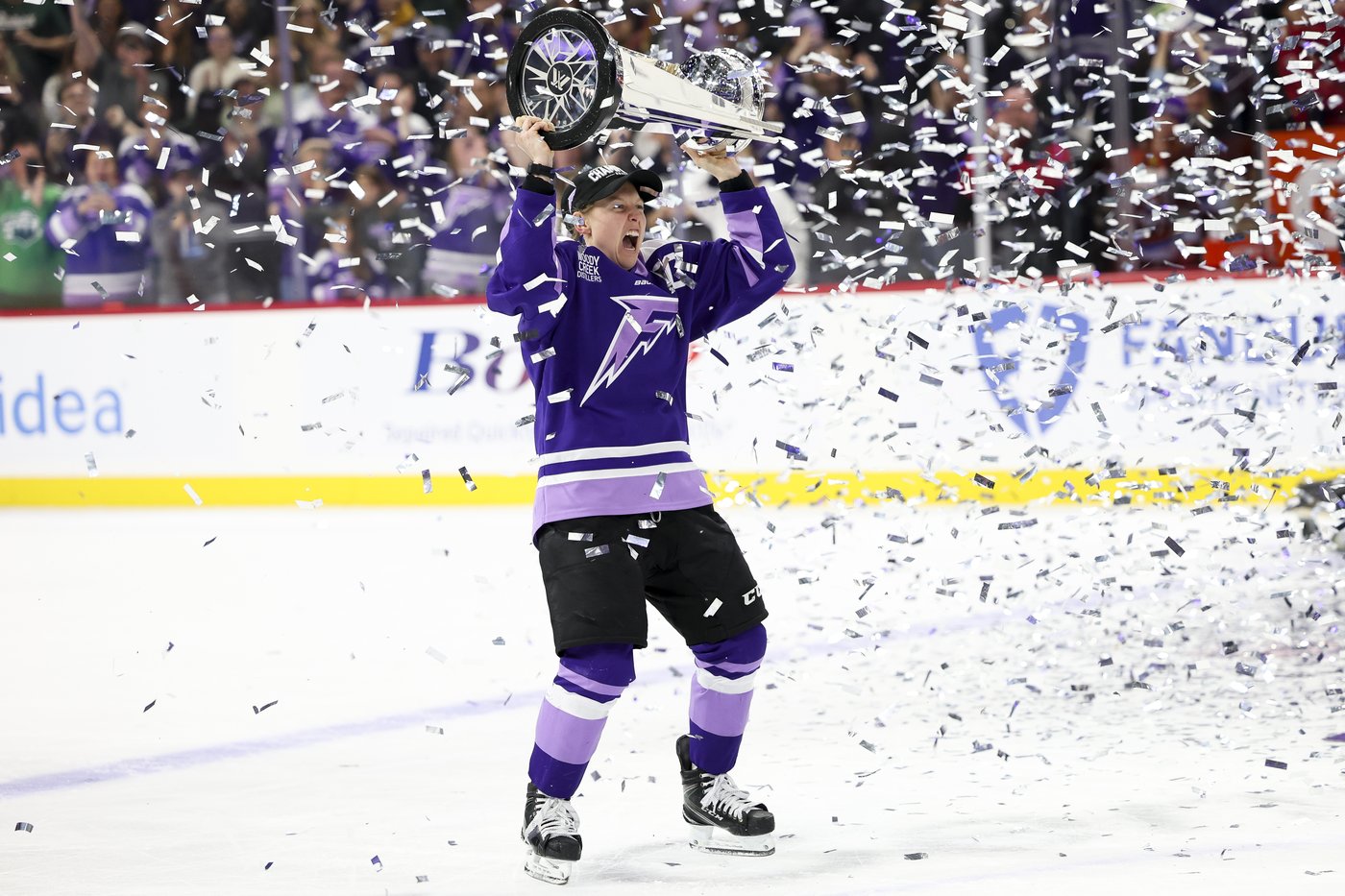 Schepers' overtime goal gives Frost second straight PWHL Walter Cup with 2-1 win over Charge | iNFOnews.ca Schepers' overtime goal gives Frost second straight PWHL Walter Cup with 2-1 win over Charge | iNFOnews.ca