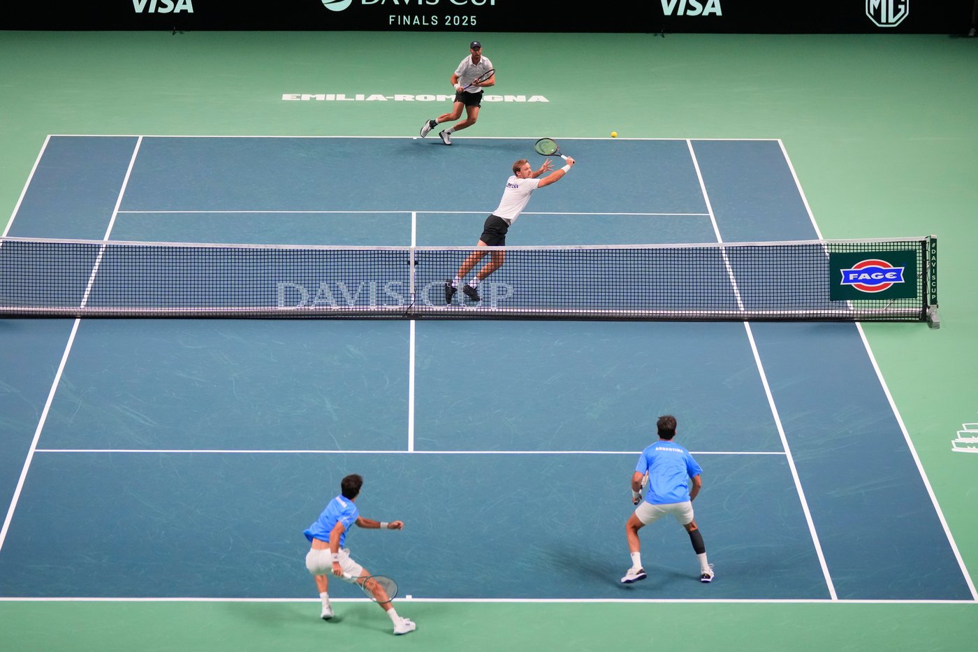 Spain rallies past Czech Republic to reach Davis Cup semifinals. Germany defeats Argentina | iNFOnews.ca Spain rallies past Czech Republic to reach Davis Cup semifinals. Germany defeats Argentina | iNFOnews.ca