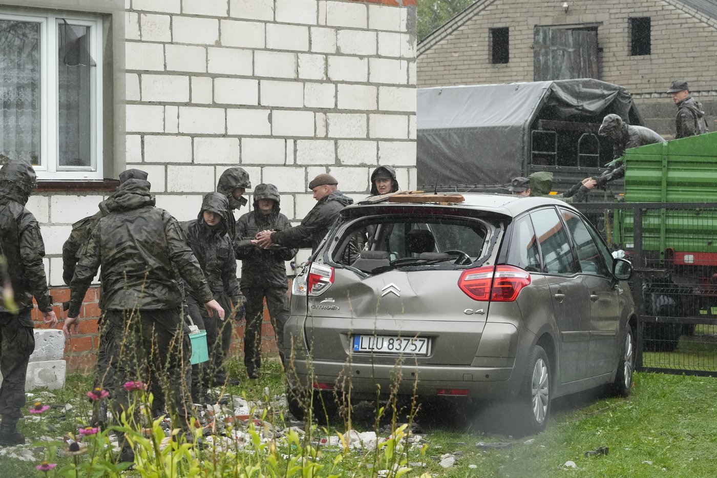 NATO's first drone battle pits million-dollar jets against cheap drones, exposing vulnerabilities | iNFOnews.ca NATO's first drone battle pits million-dollar jets against cheap drones, exposing vulnerabilities | iNFOnews.ca