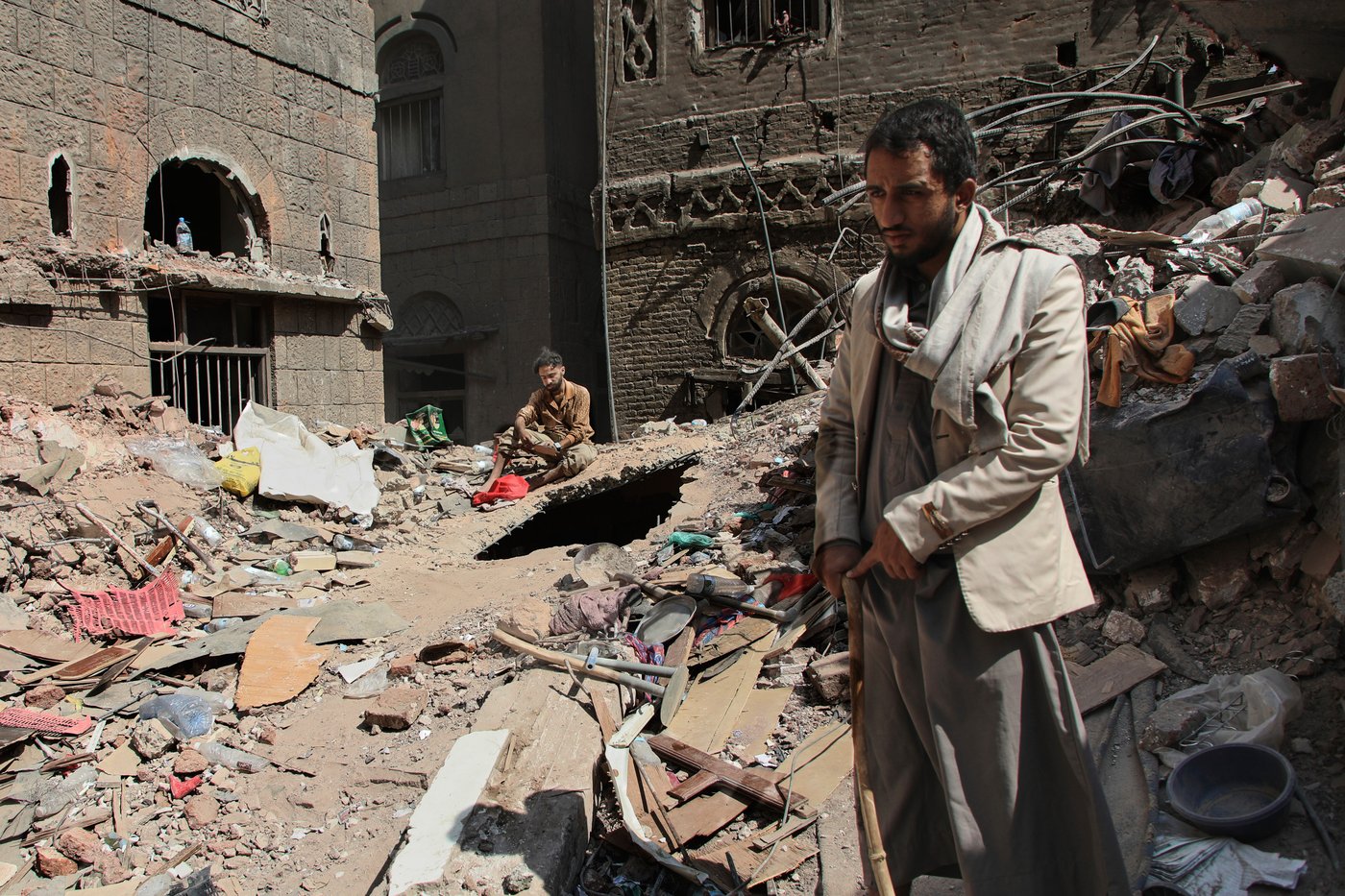 Israeli strikes on Yemen's Houthi rebels damage residential homes, forcing families to live in ruins | iNFOnews.ca