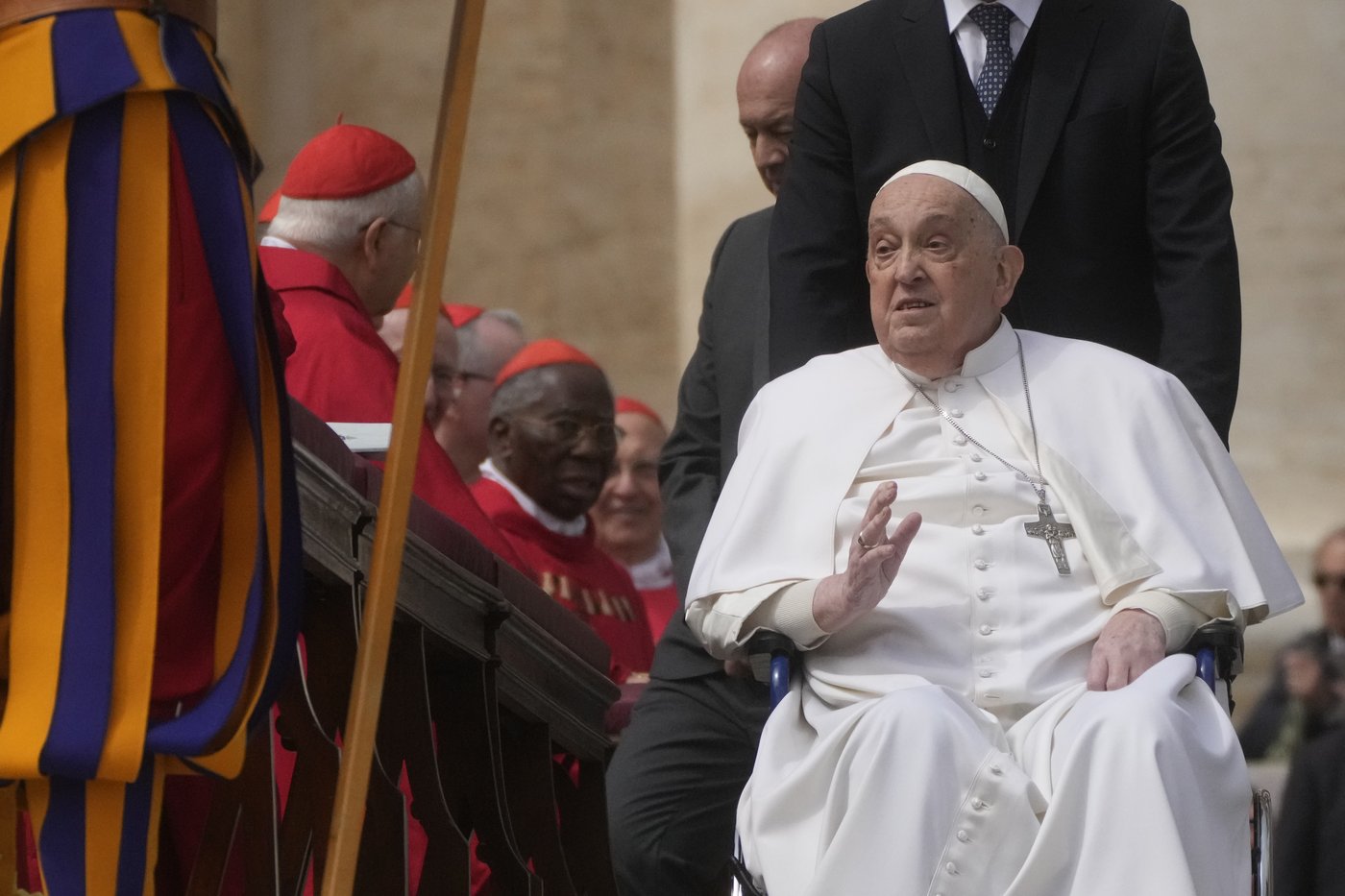 Convalescing Pope Francis opens Holy Week with in-person greeting in St. Peter's Square | iNFOnews.ca