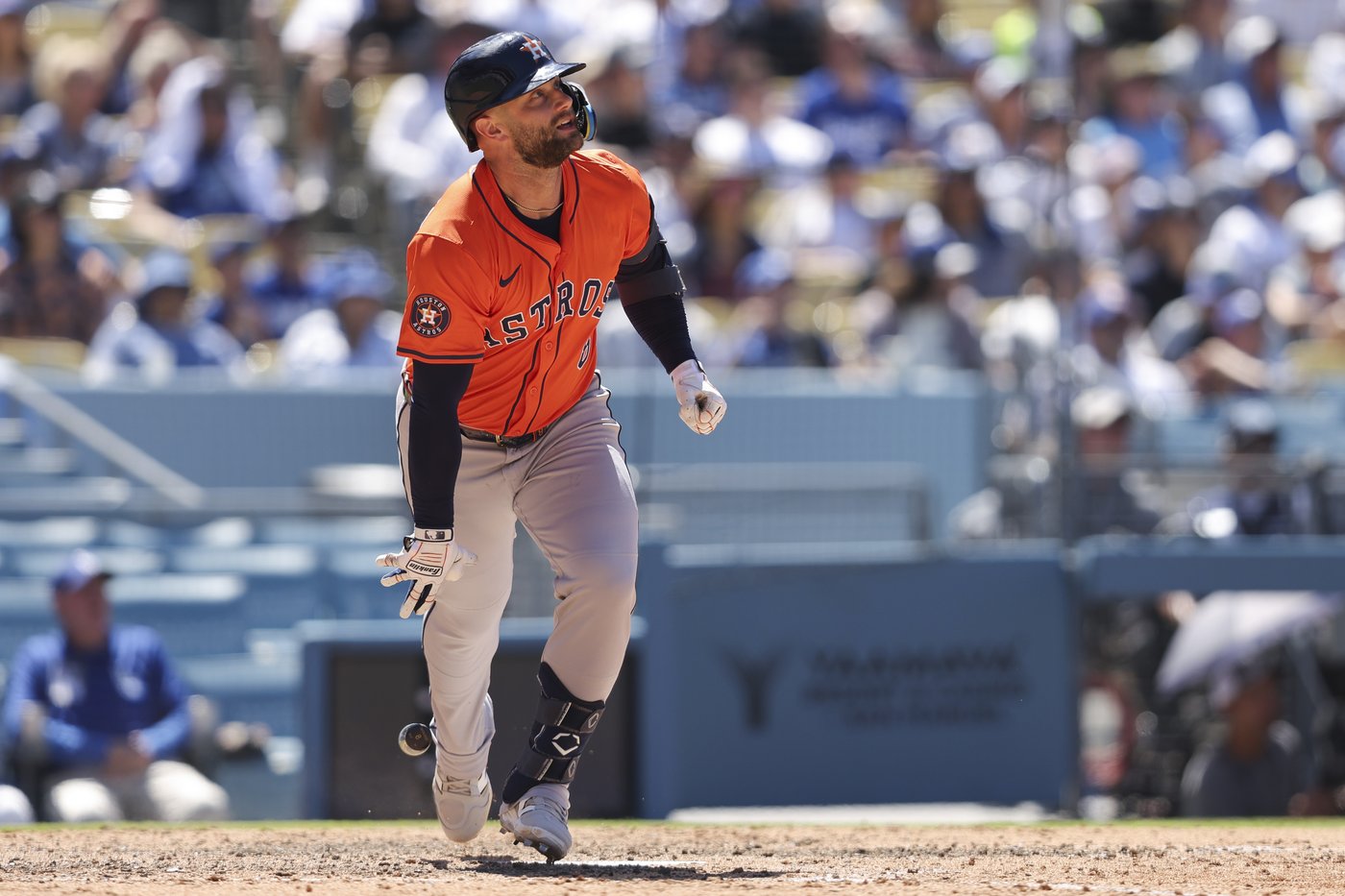 Astros first baseman Christian Walker is on paternity leave; Kenedy Corona recalled | iNFOnews.ca Astros first baseman Christian Walker is on paternity leave; Kenedy Corona recalled | iNFOnews.ca