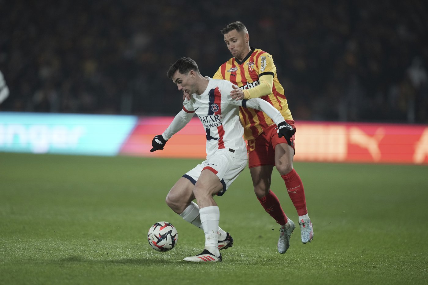 Barcola scores and assists as PSG struggles past Lens with Man City next in crunch match | iNFOnews.ca