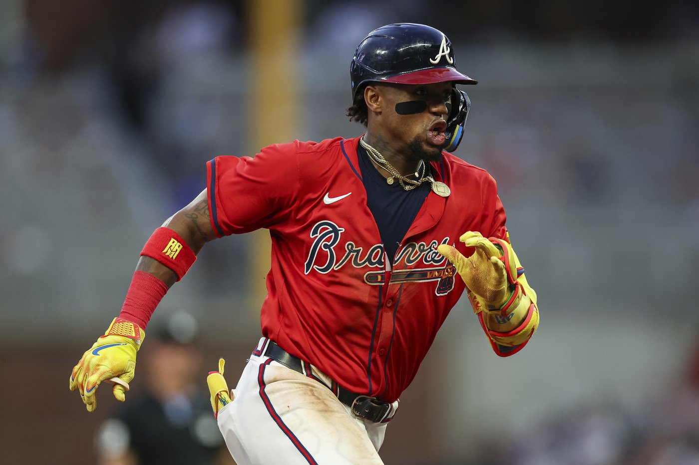Albies hits 3-run homer, Acuña has defensive gem to lead the Braves past the Yankees | iNFOnews.ca Albies hits 3-run homer, Acuña has defensive gem to lead the Braves past the Yankees | iNFOnews.ca