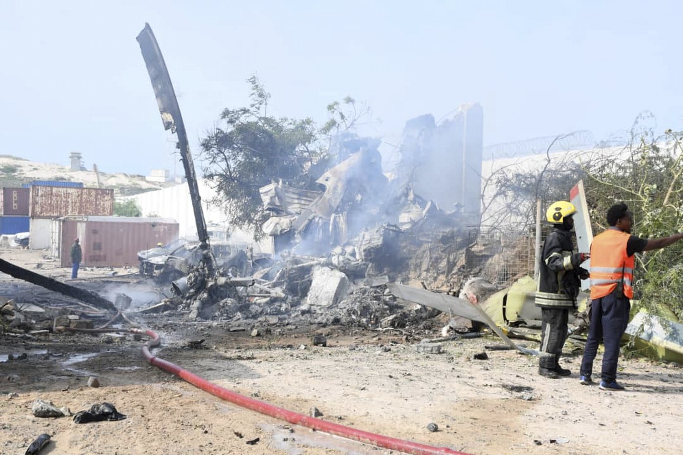 Helicopter on African Union mission crashes in Somalia, killing 5 Ugandan soldiers | iNFOnews.ca