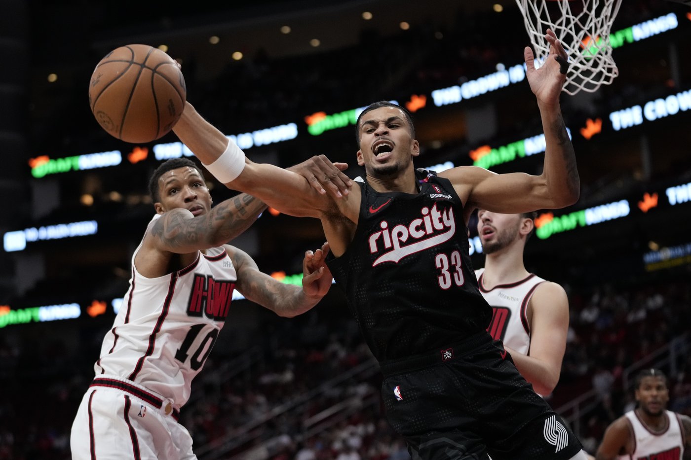 Simons scores 25, Sharpe adds 24 as Trail Blazers bounce back with 104-98 win over Rockets | iNFOnews.ca Simons scores 25, Sharpe adds 24 as Trail Blazers bounce back with 104-98 win over Rockets | iNFOnews.ca