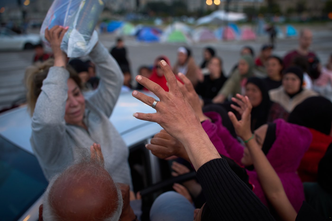 Beirut is bursting as over 1 million people flee Israeli strikes and evacuation orders | iNhome Beirut is bursting as over 1 million people flee Israeli strikes and evacuation orders | iNhome