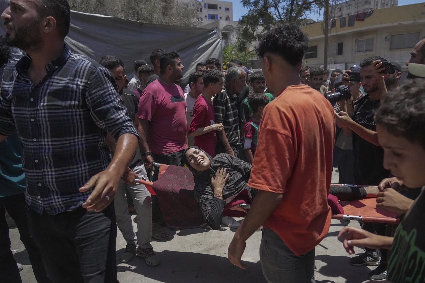 Militants kill 5 Israeli soldiers in Gaza and Israeli strikes kill 51 Palestinians | iNFOnews.ca Militants kill 5 Israeli soldiers in Gaza and Israeli strikes kill 51 Palestinians | iNFOnews.ca