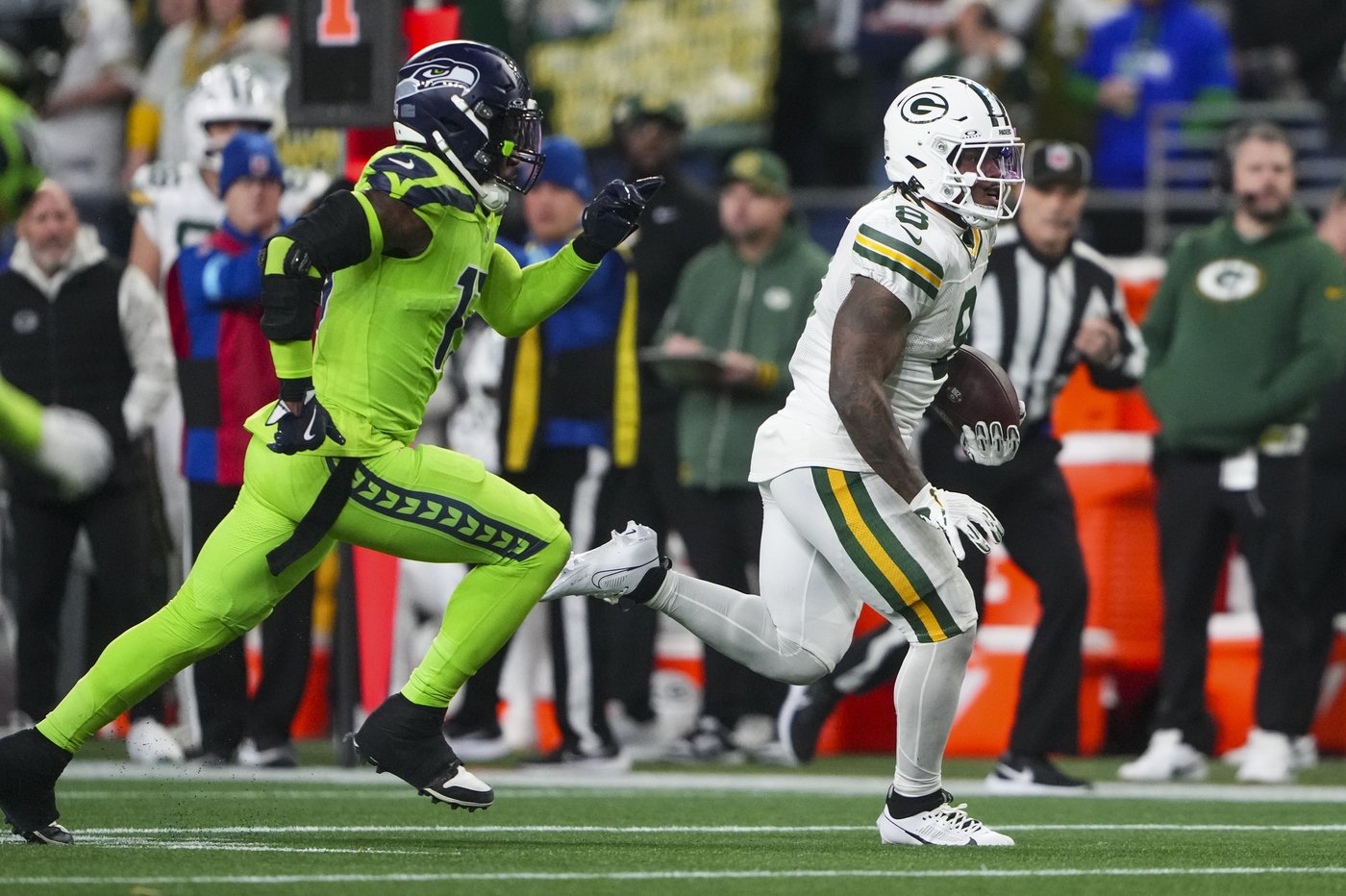 Josh Jacobs re-emerging as one of the NFL's elite RBs again in his first season with Packers | iNFOnews.ca Josh Jacobs re-emerging as one of the NFL's elite RBs again in his first season with Packers | iNFOnews.ca
