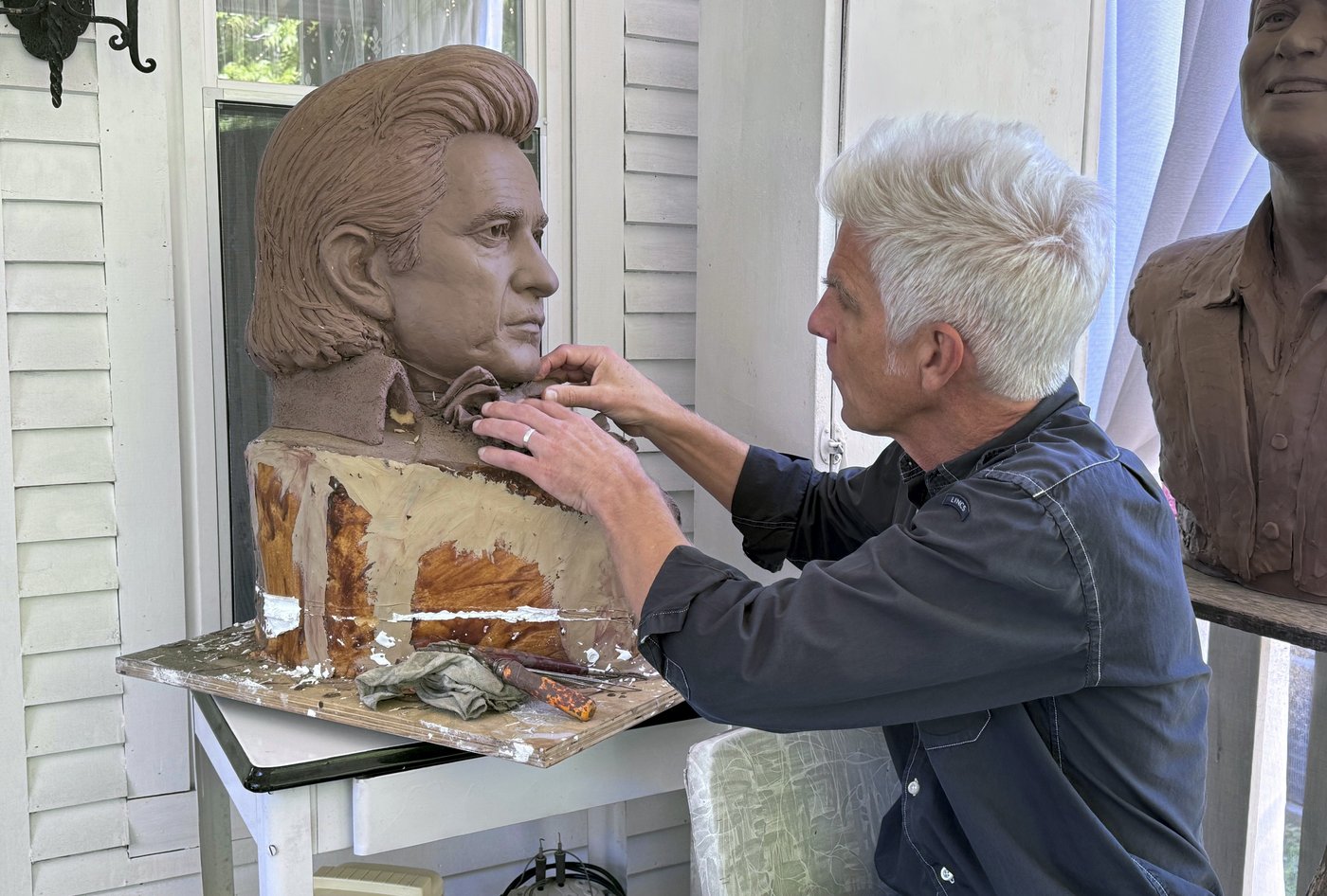 Hello, I'm Johnny Cash's statue: A monument to the singer is unveiled at the US Capitol | iNFOnews.ca