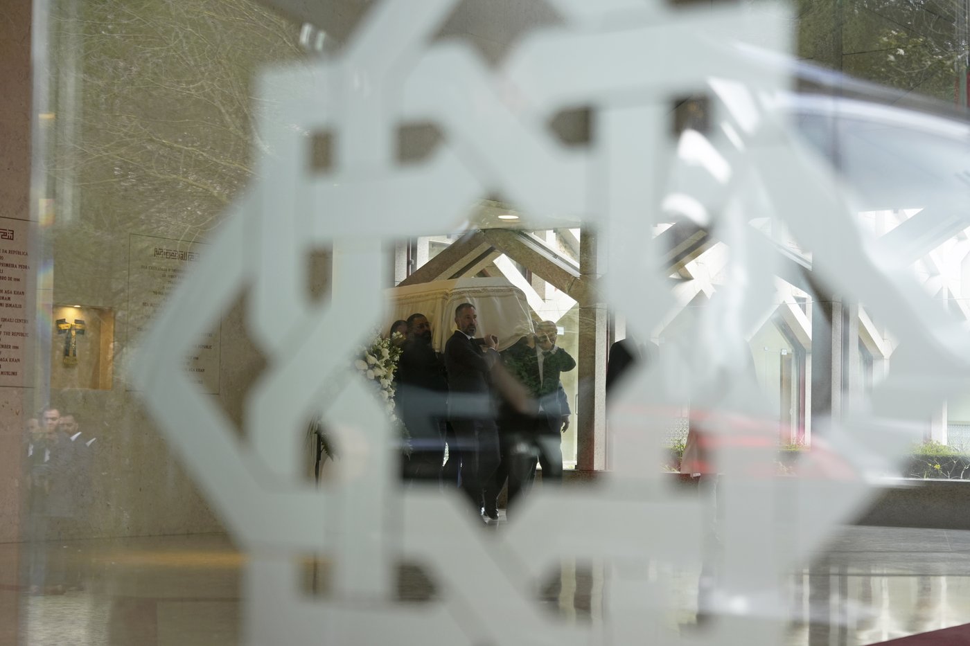 Aga Khan's funeral service held in Portugal ahead of private burial ceremony in Egypt | iNFOnews.ca