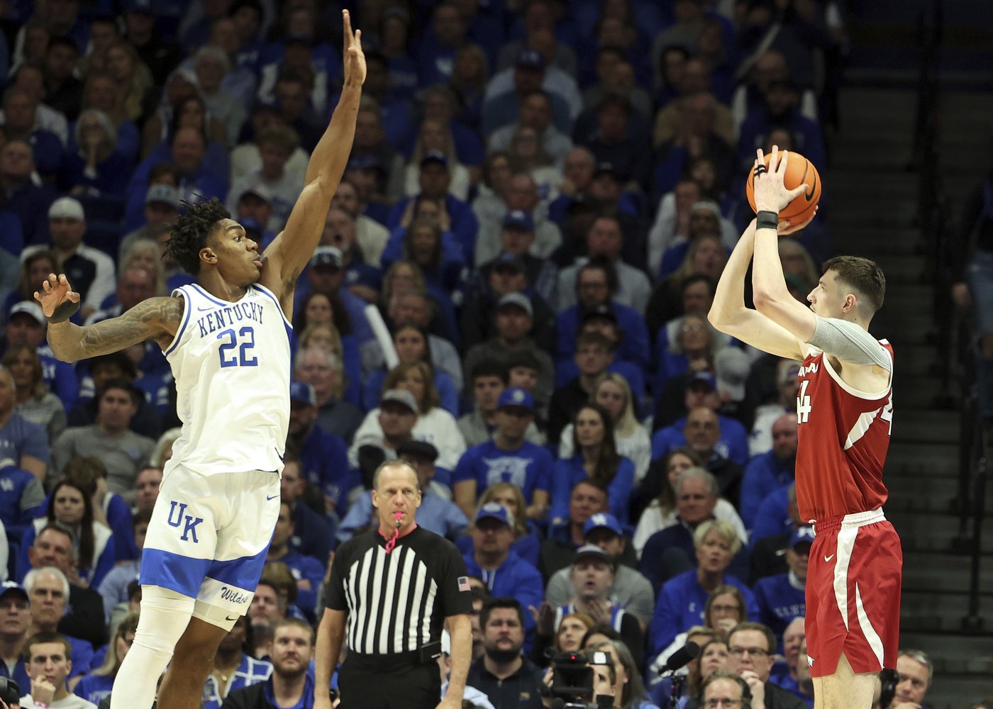Thiero scores 22 points against former team as Arkansas beats No. 12 Kentucky 89-79 | iNFOnews.ca Thiero scores 22 points against former team as Arkansas beats No. 12 Kentucky 89-79 | iNFOnews.ca
