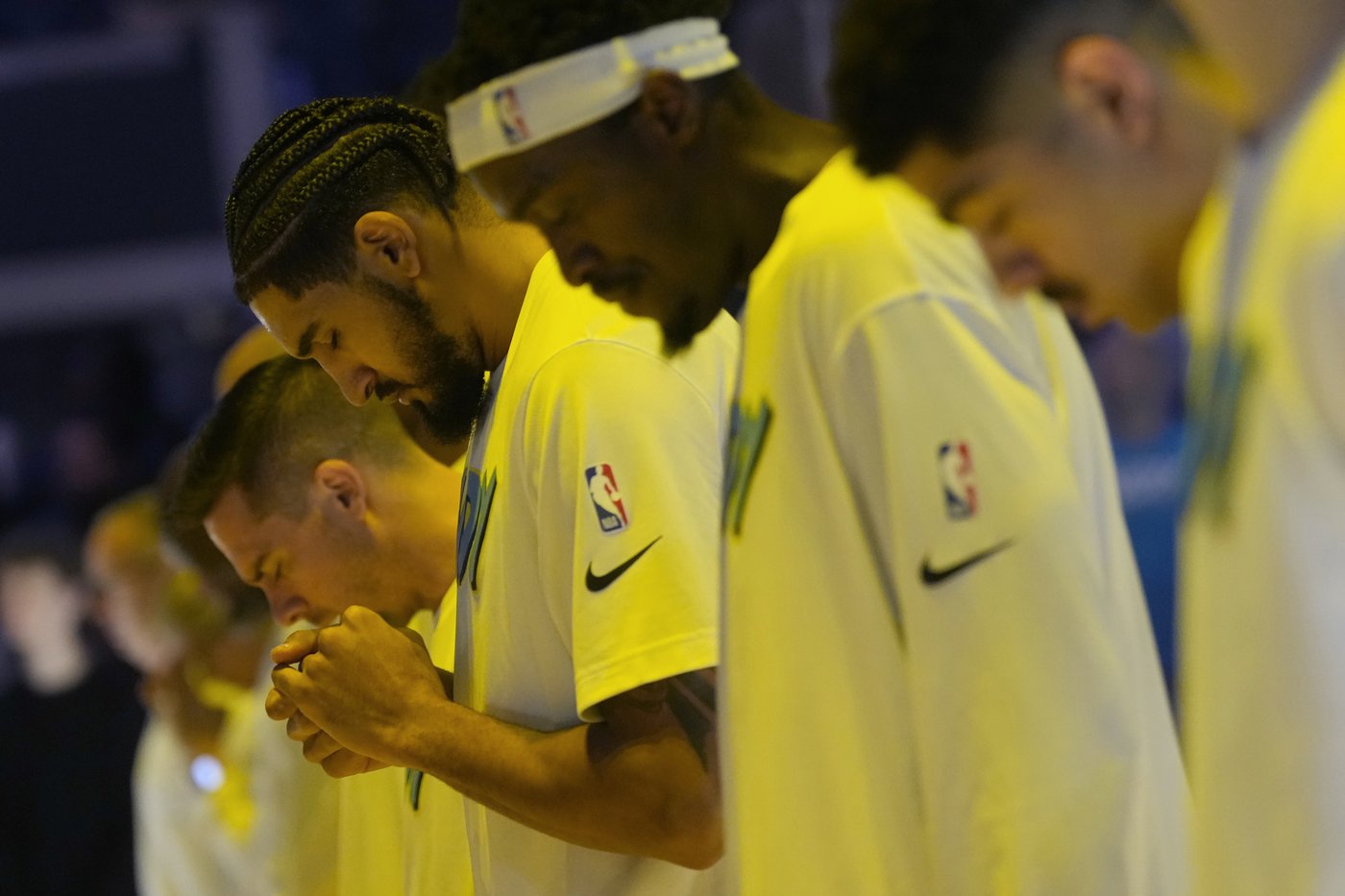 Myles Turner hits late 3-pointer, scores 23 as Pacers beat Warriors 111-105 | iNFOnews.ca