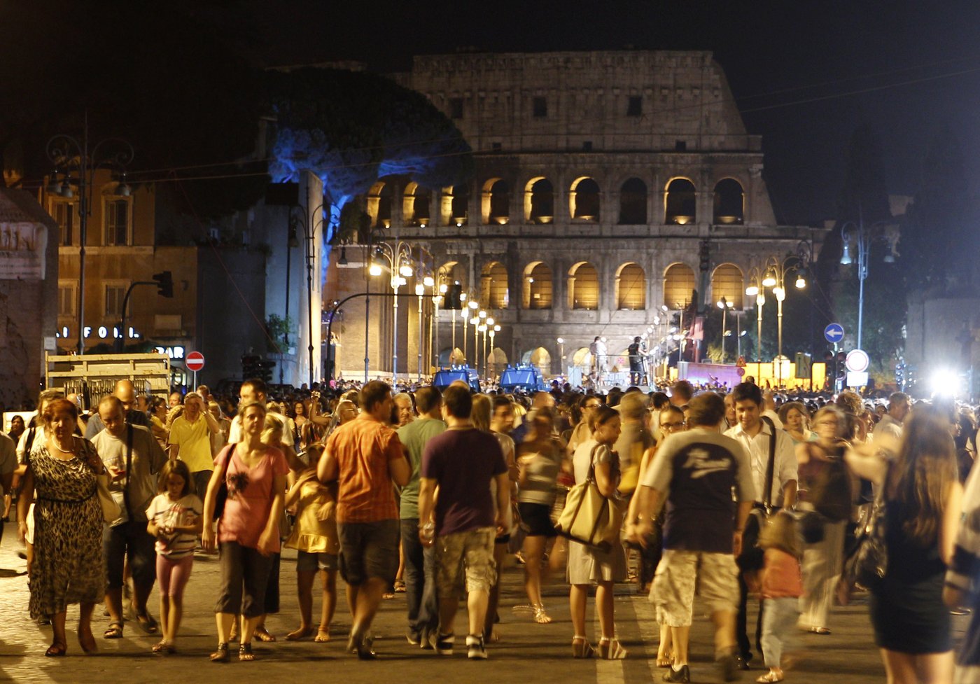For some, the pope's big Holy Year only aggravates housing crisis as overtourism pushes out Romans | iNFOnews.ca For some, the pope's big Holy Year only aggravates housing crisis as overtourism pushes out Romans | iNFOnews.ca