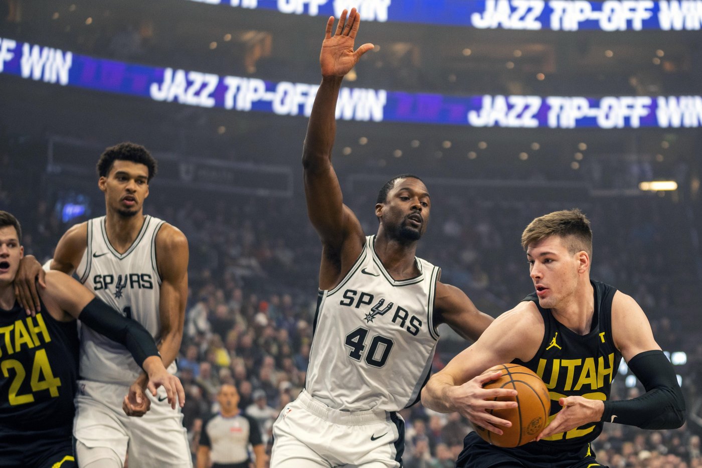 Wembanyama has 25 points and nine rebounds to lead Spurs to 106-88 win over Jazz | iNFOnews.ca Wembanyama has 25 points and nine rebounds to lead Spurs to 106-88 win over Jazz | iNFOnews.ca