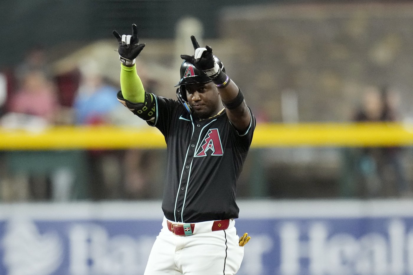 Chapman's inside-the-park HR lifts Giants to 6-3 win, Diamondbacks lose ground in NL playoff race | iNFOnews.ca Chapman's inside-the-park HR lifts Giants to 6-3 win, Diamondbacks lose ground in NL playoff race | iNFOnews.ca