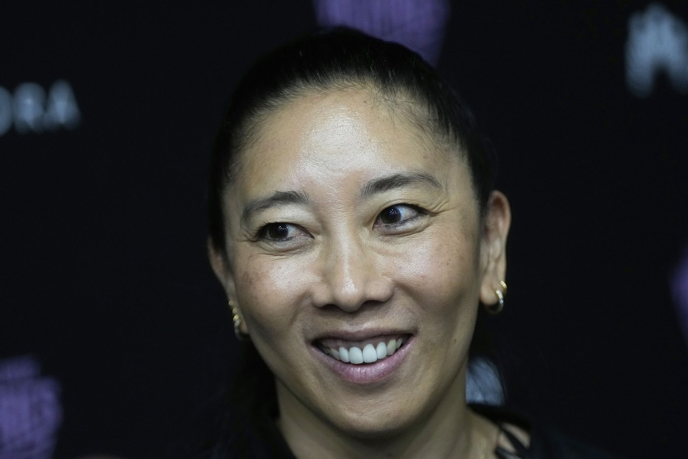 Natalie Nakase is 1st Asian American WNBA head coach and unfazed by being the face of the Valkyries | iNFOnews.ca