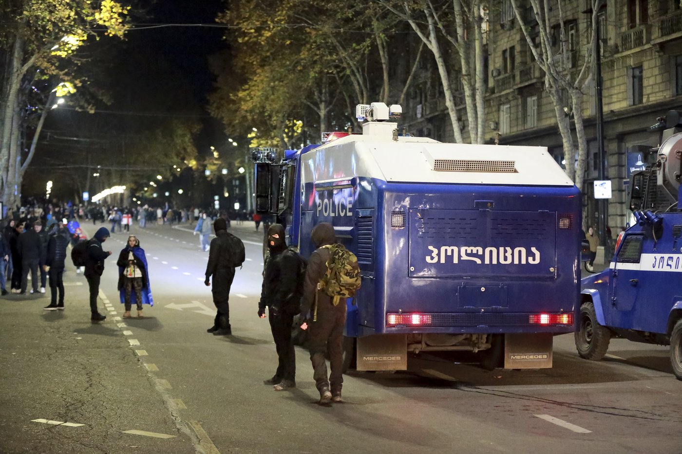 Georgian protesters clash with police for a second night after EU talks are suspended | iNFOnews.ca