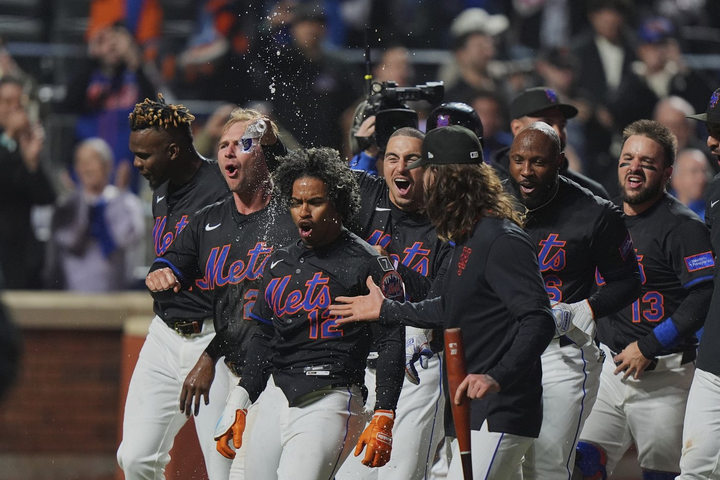 Lindor hits 1st walk-off homer for Mets, 250th home run of career, in 5-4 win over Cardinals | iNFOnews.ca Lindor hits 1st walk-off homer for Mets, 250th home run of career, in 5-4 win over Cardinals | iNFOnews.ca