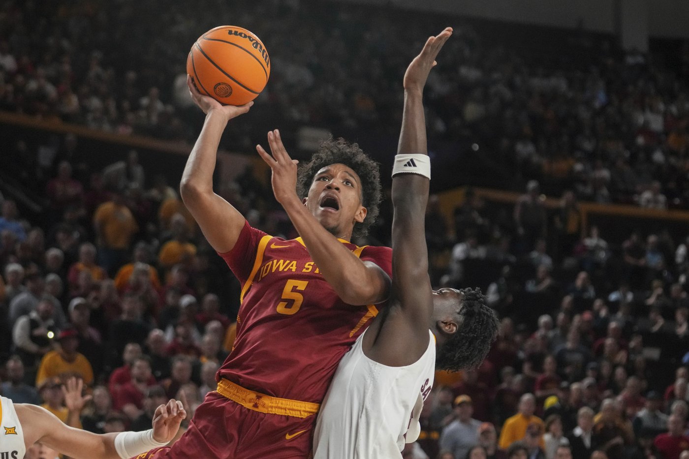 Curtis Jones scores 33, No. 3 Iowa State closes with big run in 76-61 win over Arizona State | iNFOnews.ca