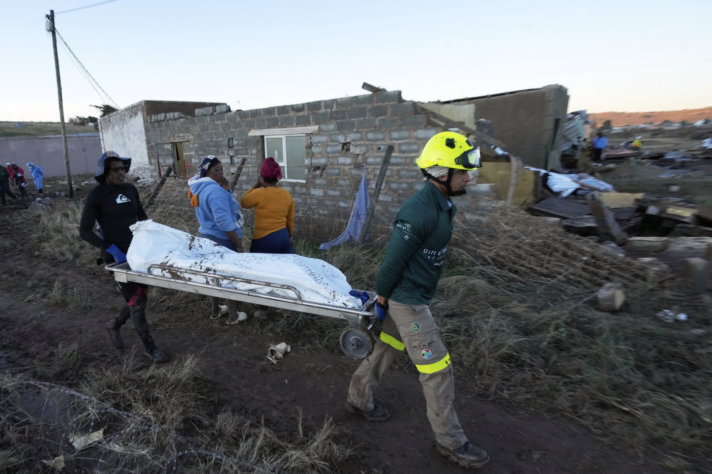 South Africa declares national disaster as flooding death toll rises to 92 | iNFOnews.ca South Africa declares national disaster as flooding death toll rises to 92 | iNFOnews.ca