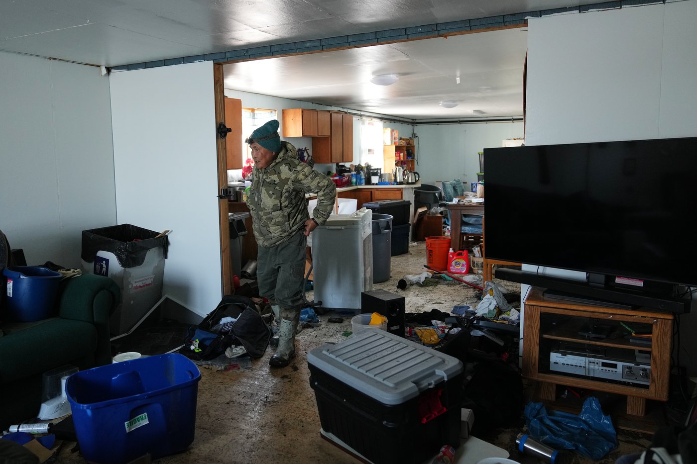 Photos of the aftermath of devastating floods in remote Alaska Native villages | iNFOnews.ca